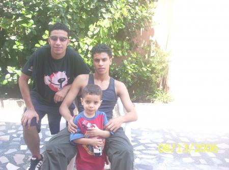 c anas mon frére et le petit c ayman mon couisn